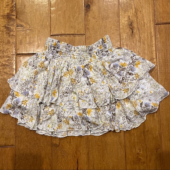 Forever 21 Yellow Flowy Floral Mini Skirt - Picture 2 of 7